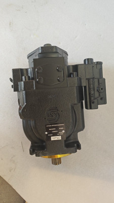 Гидравлический насос Danfoss на John Deere, AT457670